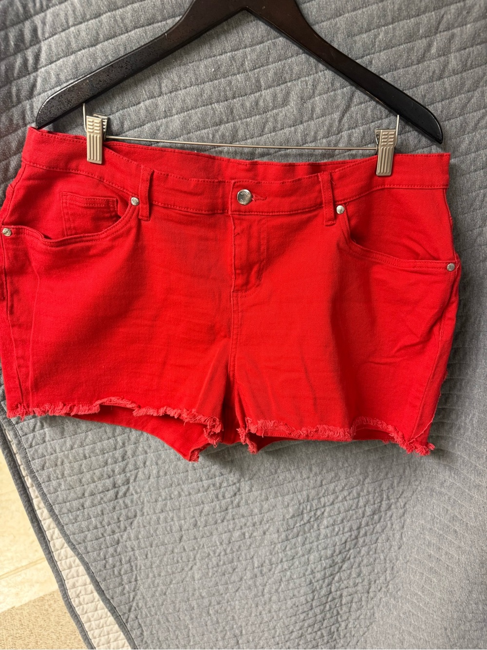 Venus Red Frayed Hem Women's Denim Shorts